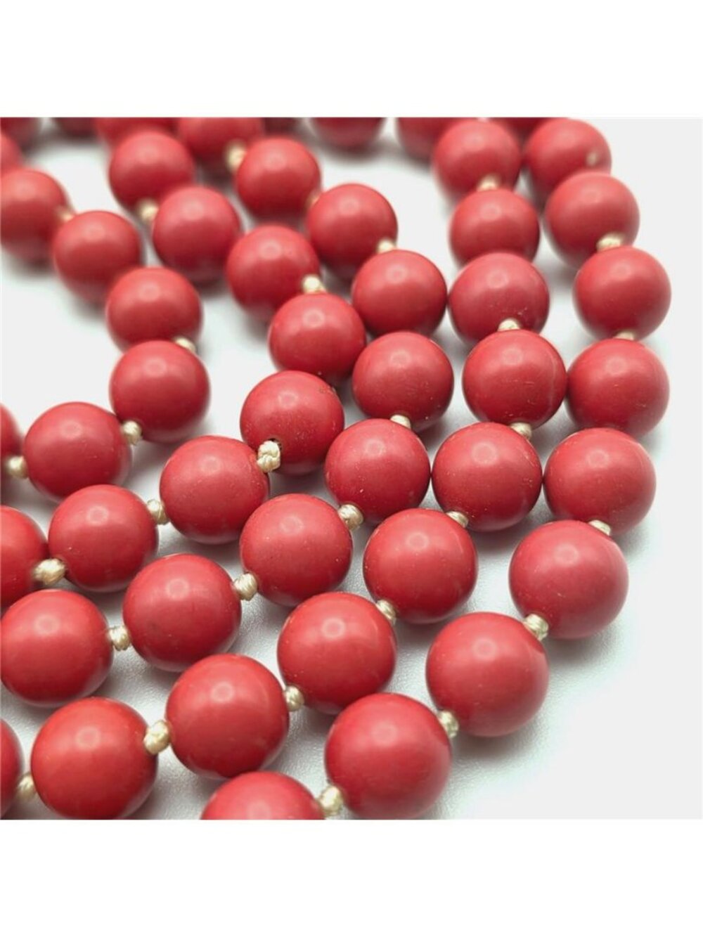 Red Faux Coral Glass Bead Bee Brooch Clasp Necklace 57 in Vintage - Picture 4 of 11